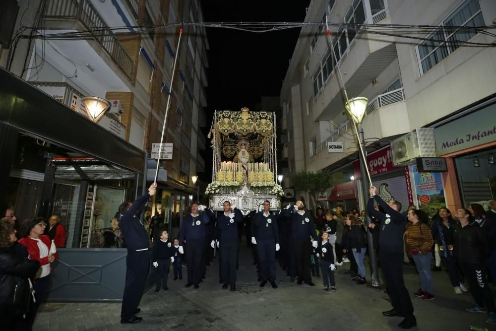 Domingo de Ramos: Procesión de Las Mantillas en Torrevieja con Nuestra Señora de La Esperanza y de La Paz