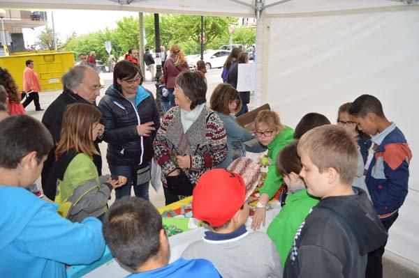 Escolars berguedans celebren el Mercat de les Cooperatives Escolars