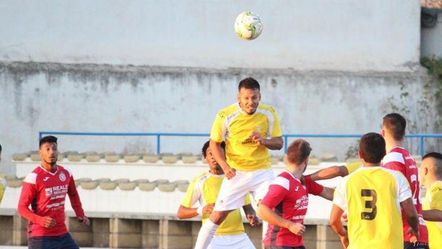 El Benicarló sigue invicto y el Castellón B desbanca a la UDE del ‘play-off’