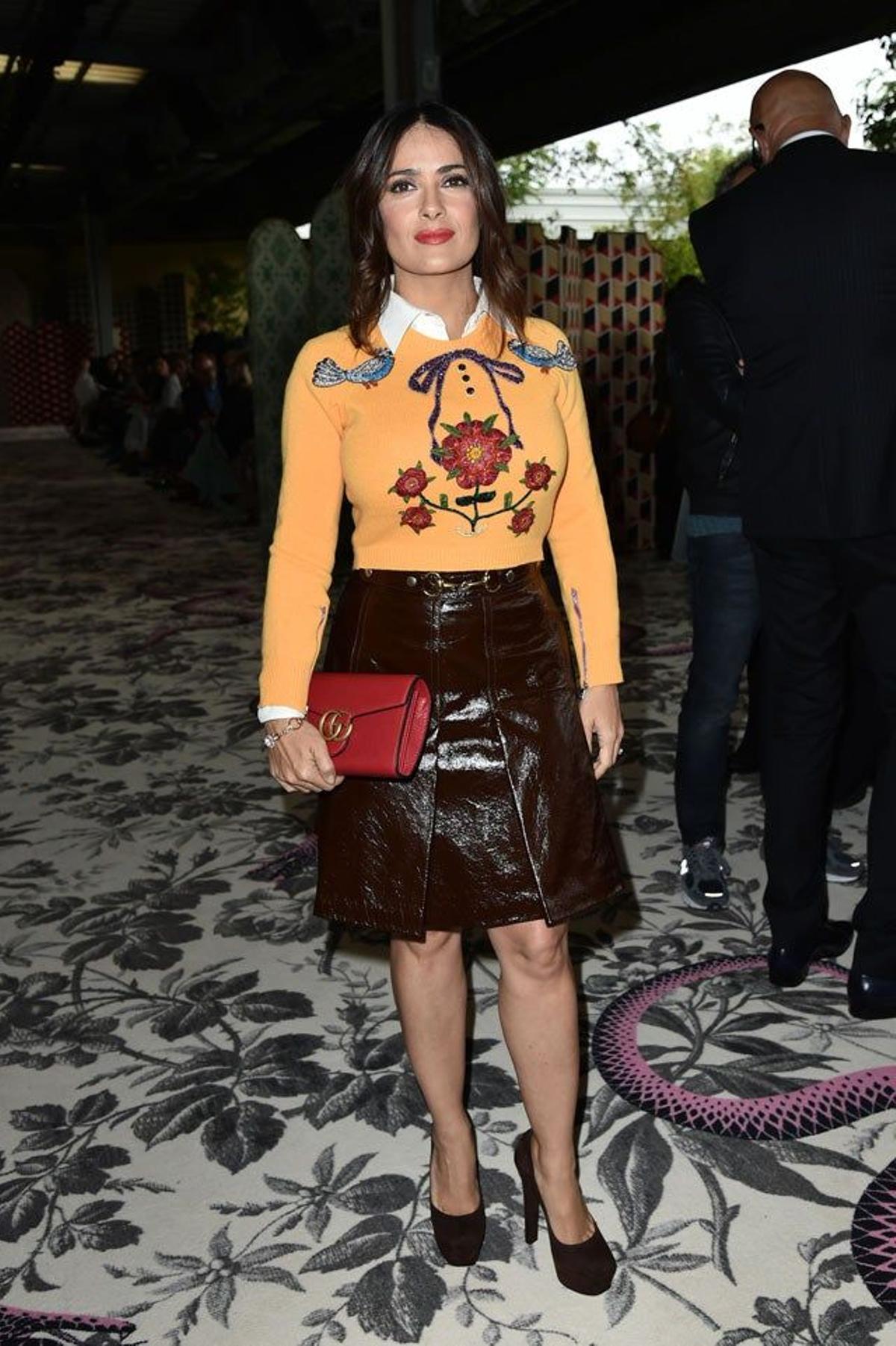 Salma Hayek, antes del desfile de Gucci en la Semana de la Moda de Milán
