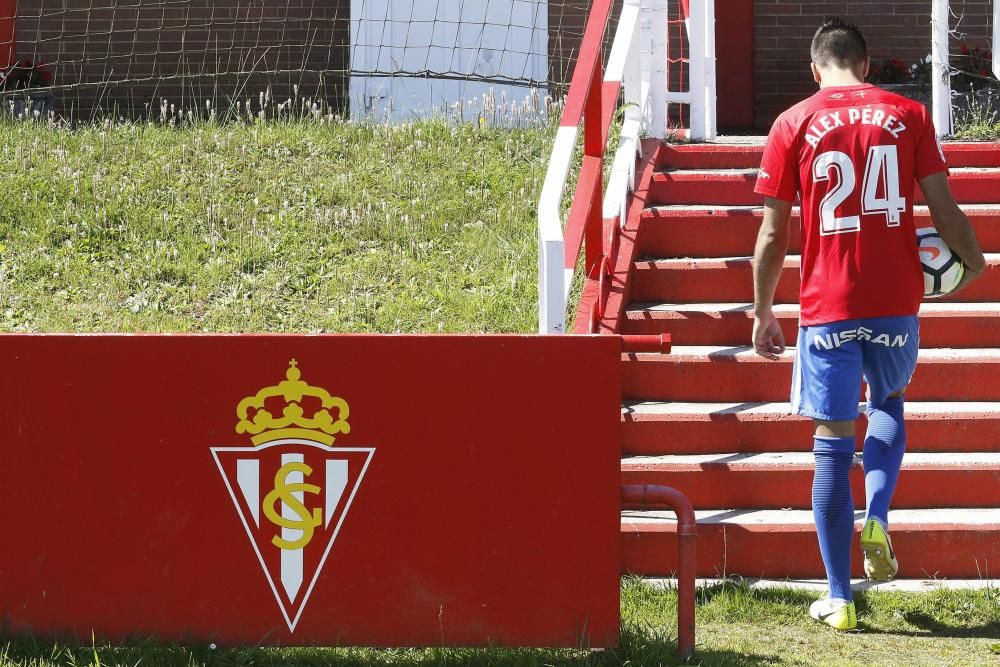 Presentación de Álex Pérez con el Sporting