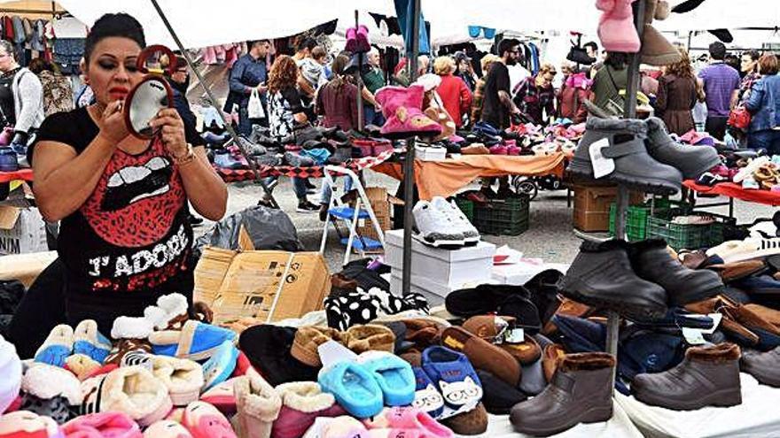 Puestos en la feria de Betanzos.