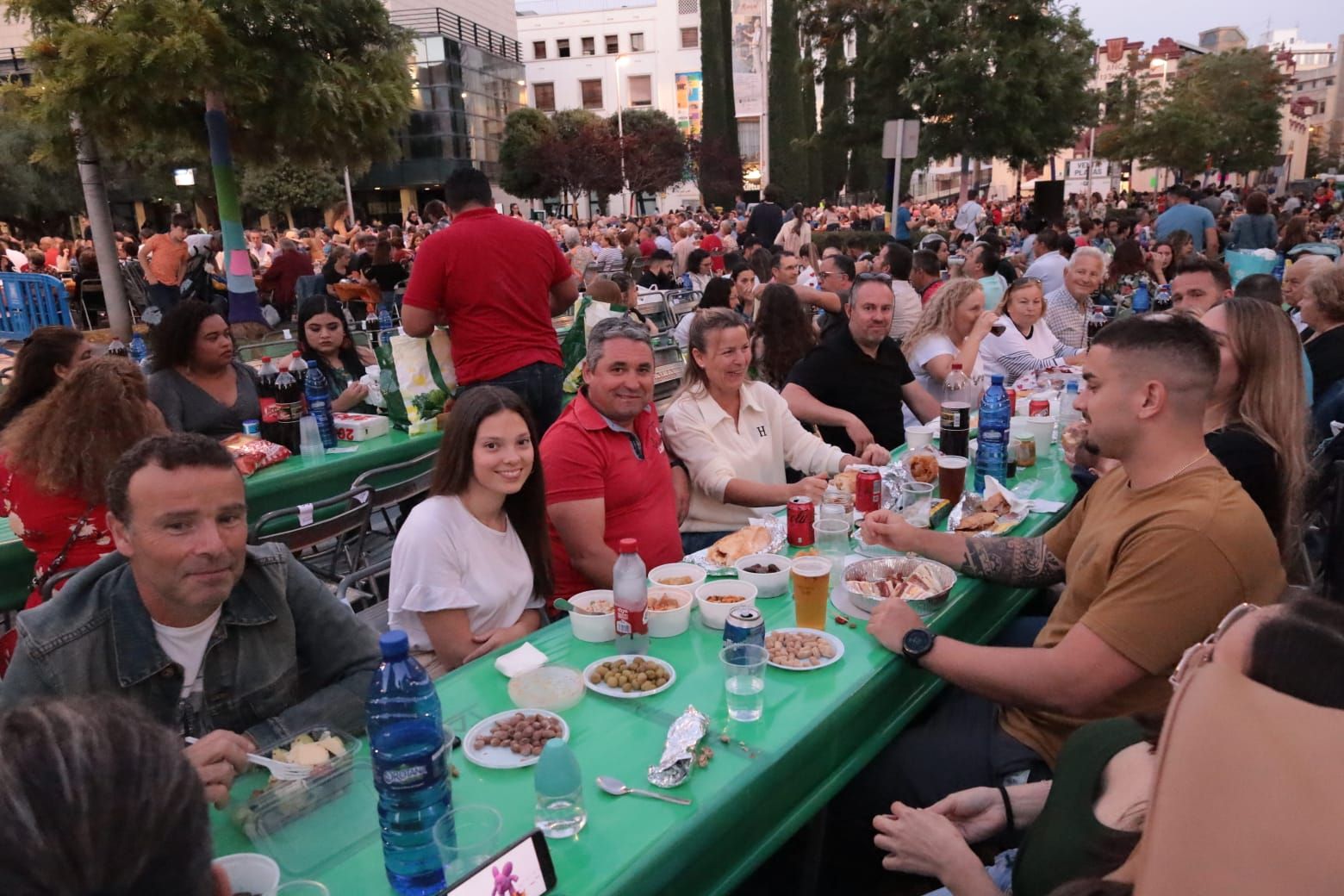 Búscate en la cena de 'pa i porta' de Almassora