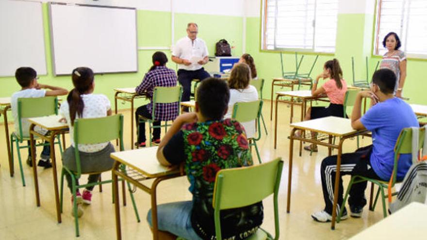 Canarias, la región donde más ha bajado el abandono escolar