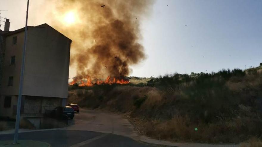 La policía busca pistas del autor de un incendio &quot;intencionado&quot; en Plasencia