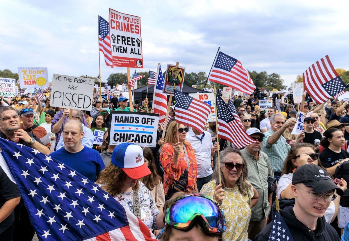 Les protestes multitudinàries contra l’autoritarisme de Trump ocupen els EUA Les protestes multitudinàries contra l’autoritarisme de Trump ocupen els EUA