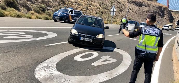 Coronavirus en Canarias | Continúan los controles en la capital para evitar desplazamientos innecesarios