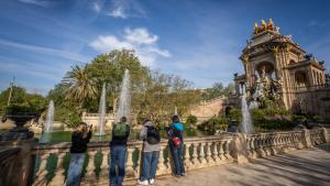 La Ciutadella recupera su emblemática cascada tras la sequía