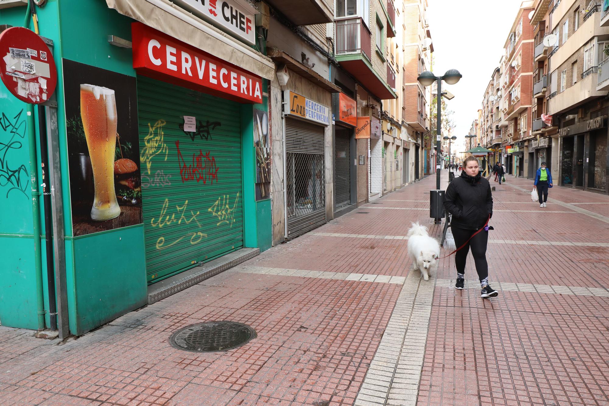 La crisis del coronavirus en la calle Delicias de Zaragoza