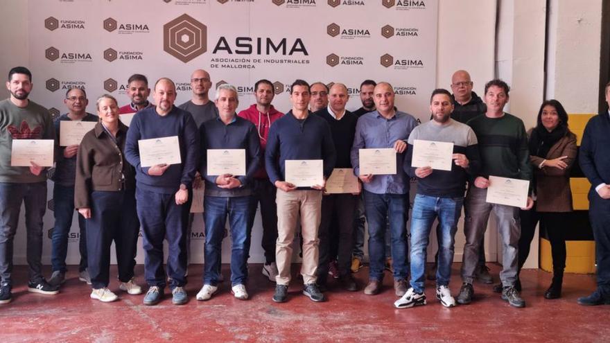 Una veintena de alumnos finaliza con éxito la formación turística | ASIMA