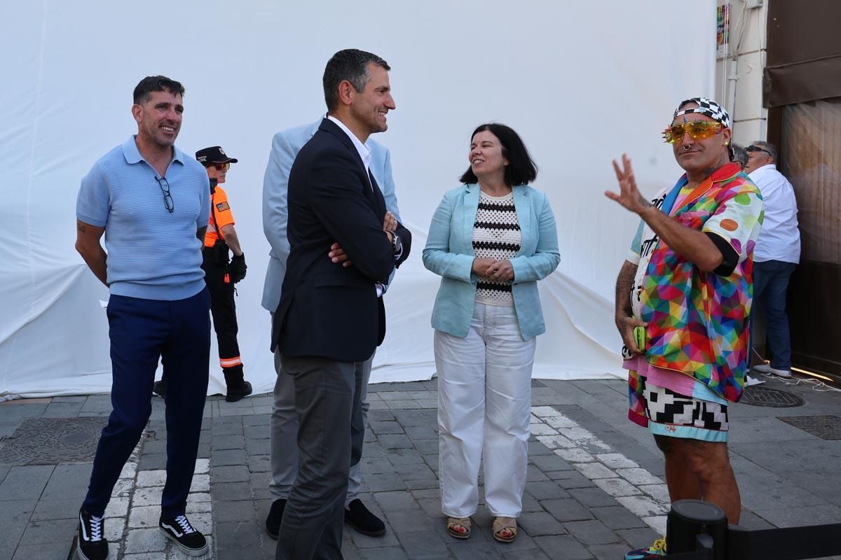 Galería: Todas las imágenes de la inauguración del mural de Okuda en Sant Antoni