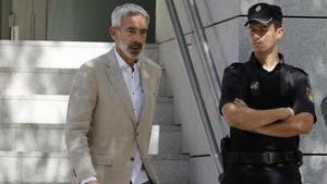 Imanol Arias sale de la Audiencia Nacional tras declarar ante el juez, el 28 de junio del 2016.