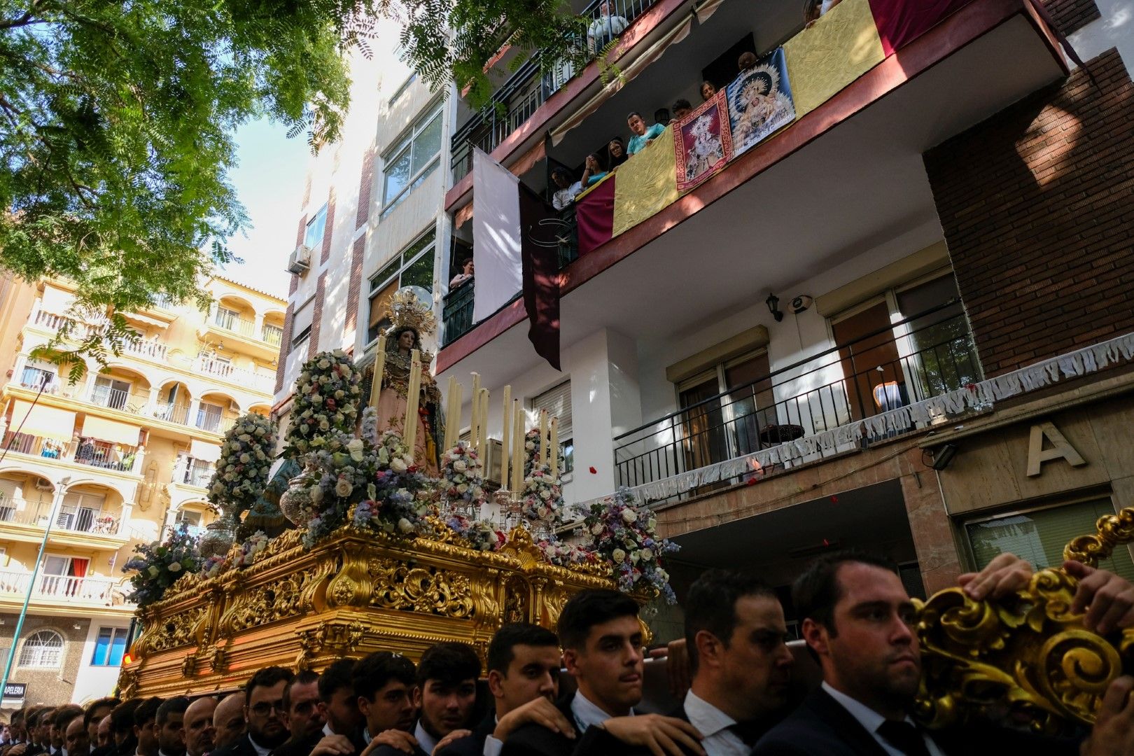 La Virgen del Rosario recorre El Palo