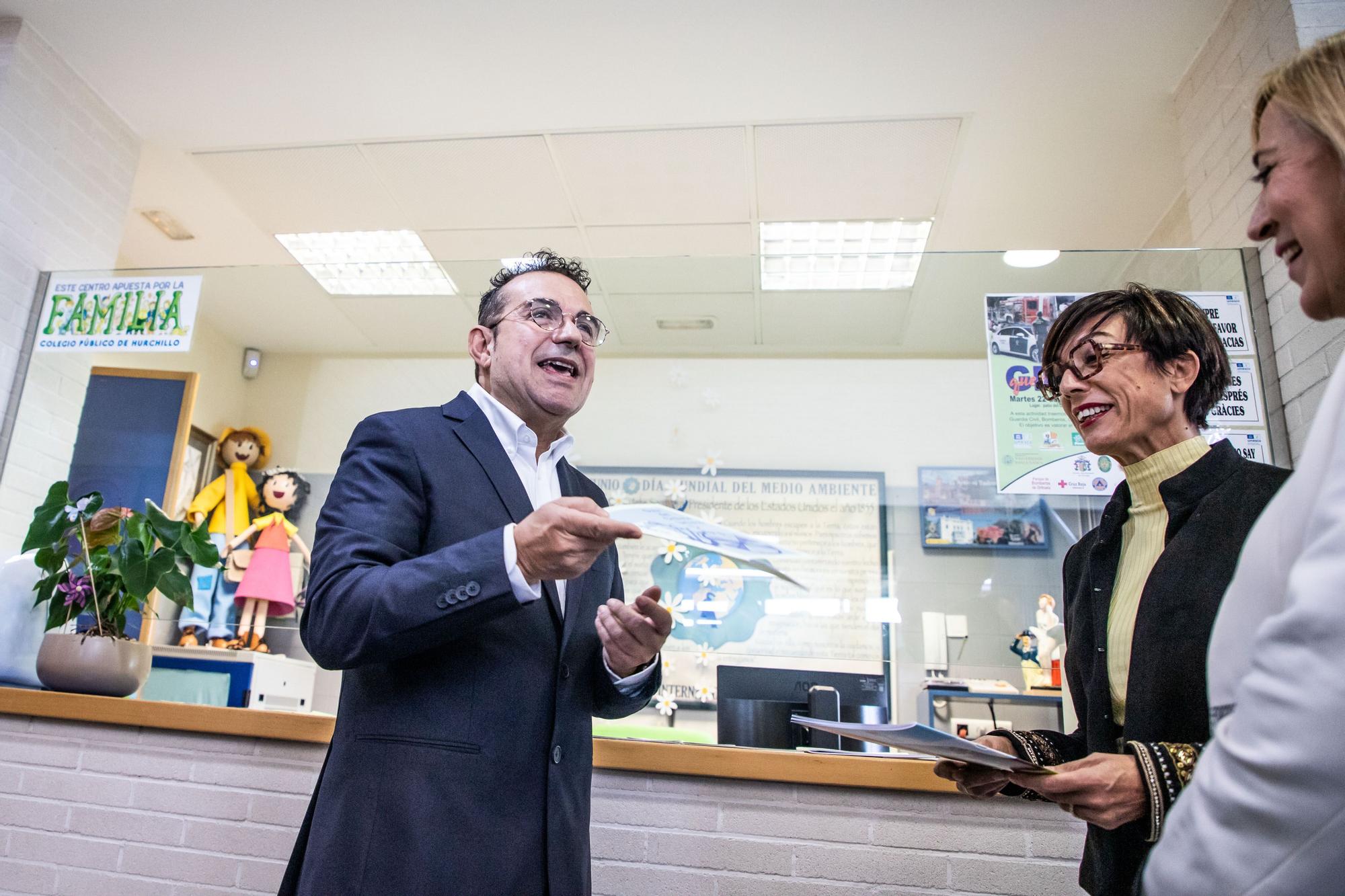 Visita de la Directora de la Guardia Civil al colegio de Hurchillo