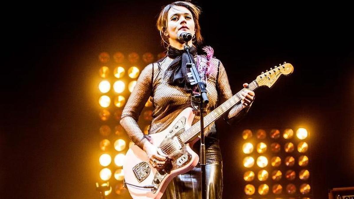 Barnasants abre etapa y expande horizontes: de Carmen Consoli a un homenaje a Robe Iniesta