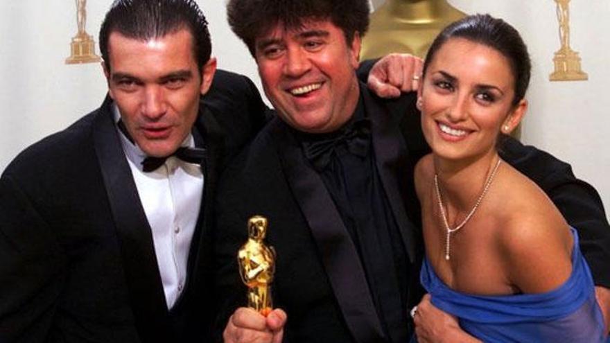 Antonio Banderas, Pedro Almodóvar y Penélope Cruz.