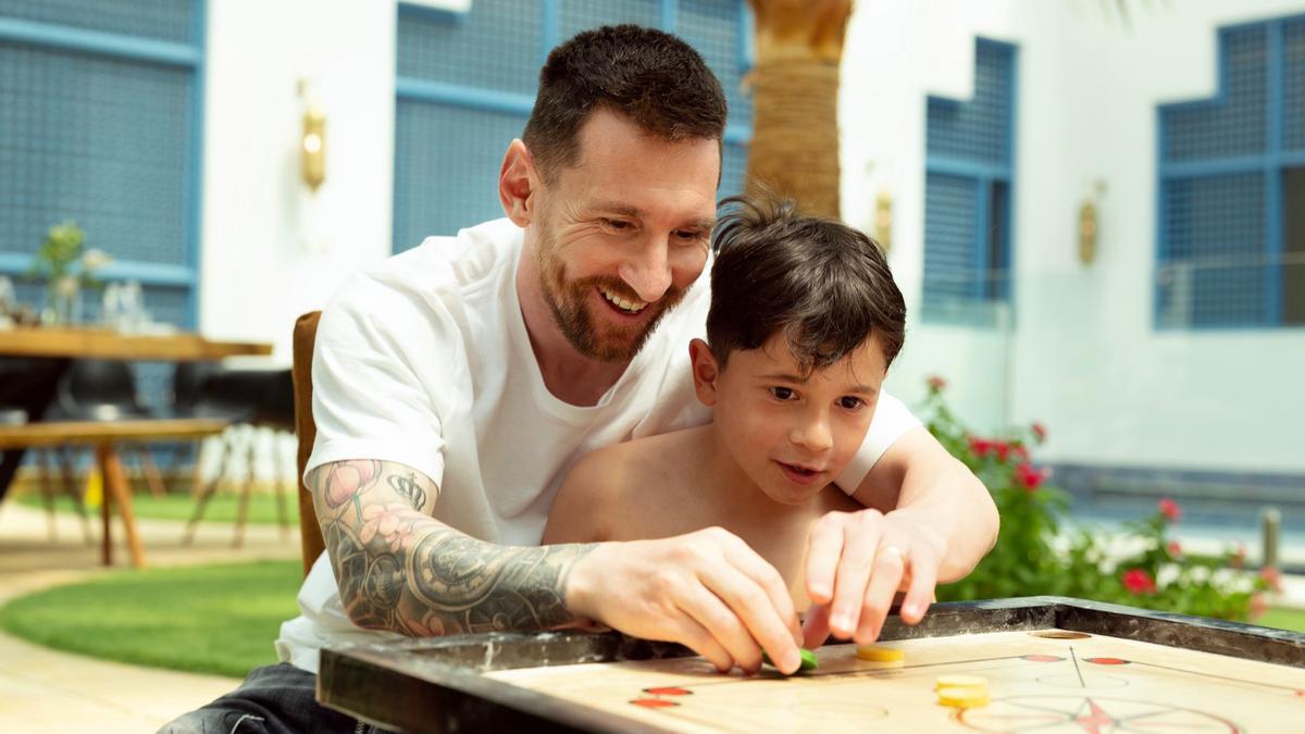 Messi, de visita en Arabia Saudita con su familia