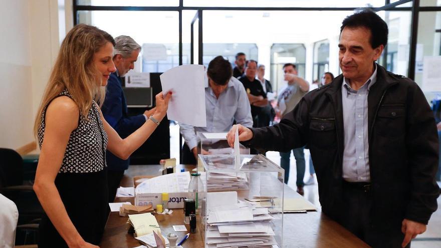 El voto desde el extranjero en las elecciones de Aragón: ¿Por qué la comunidad ha sumado cerca de 5.000 electores potenciales en solo dos años?