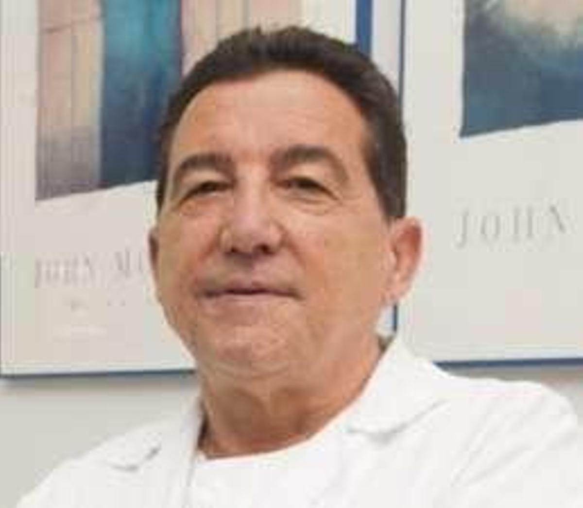 Universitarios y médicos sostienen que no hay prisa por bajar al HUCA todo Medicina