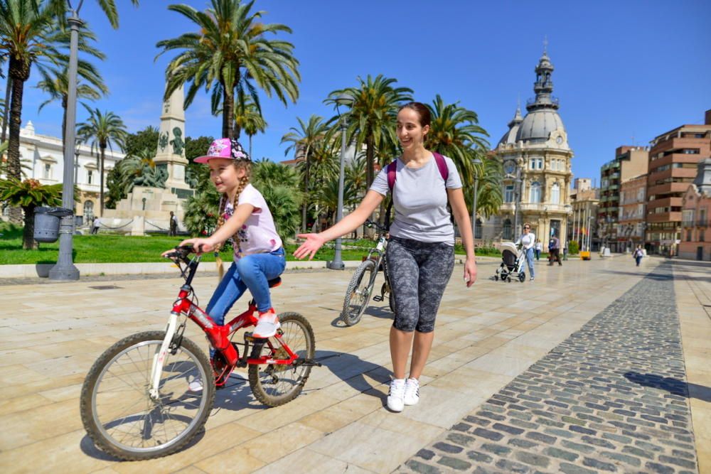 Así ha sido el primer día de desconfinamiento para los niños de Cartagena