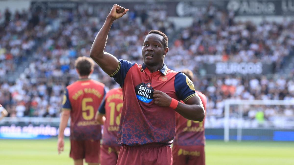 Bil Nsongo no pide permiso: una irrupción imparable que supone ya el 25% de los goles del Deportivo