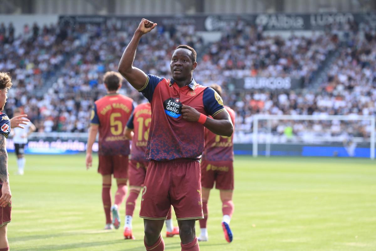 Bil Nsongo celebra su gol ante el Burgos