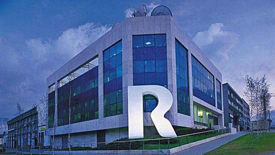 Edificio de oficinas de R en el polígono de A Grela.