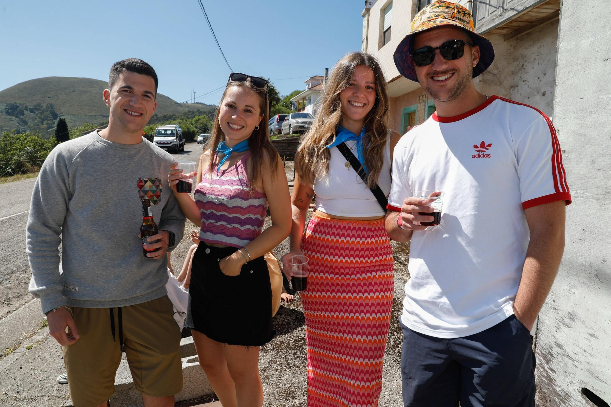 EN IMÁGENES: los vecinos de La Peral celebran "la fiesta de los viejos" con gran espectación
