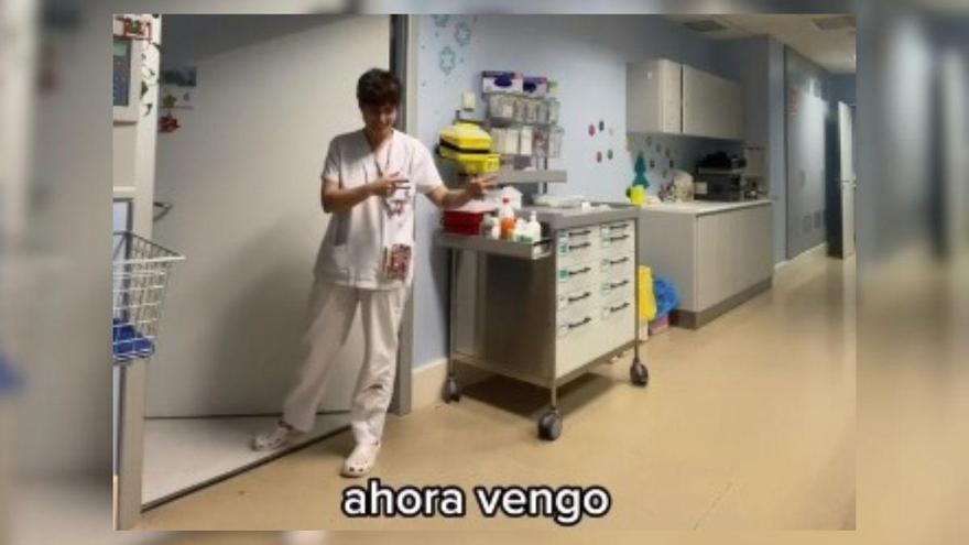 Una enfermera gallega le explica a una catalana la diferencia entre &quot;Voy&quot; y &quot;Vengo&quot;, al más puro estilo &#039;Barrio Sésamo&#039;