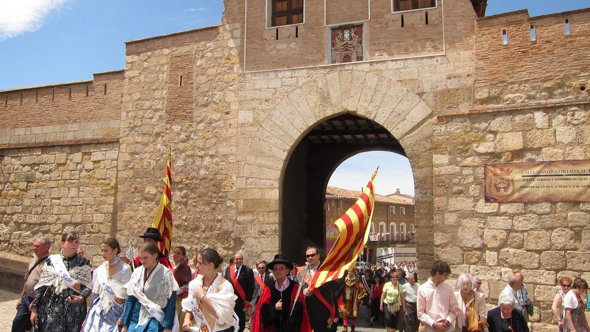 Procesión de las fiestas del Corpus en Daroca, Zaragoza.