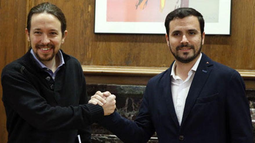 Iglesias y Garzón durante su reunión en el Congreso.