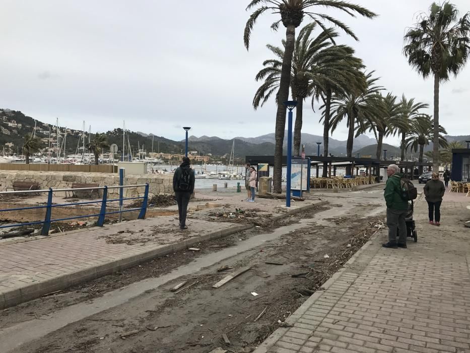Der starke Wind, der seit Samstagfrüh (4.3.) auf Mallorca bläst, hat die ersten Schäden verursacht. Zwei Luxusyachten wurden im Hafen von Port d'Andratx durch den starken Wellengang gegen die Anleger der Mole gedrückt.
