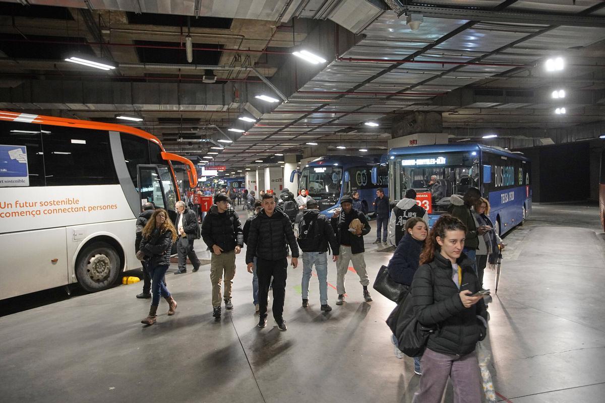 Les imatges del segon dia sense Rodalies a Girona