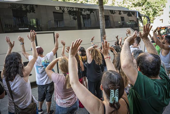 550 centres s’afegeixen a l’amenaça de boicotejar les colònies escolars