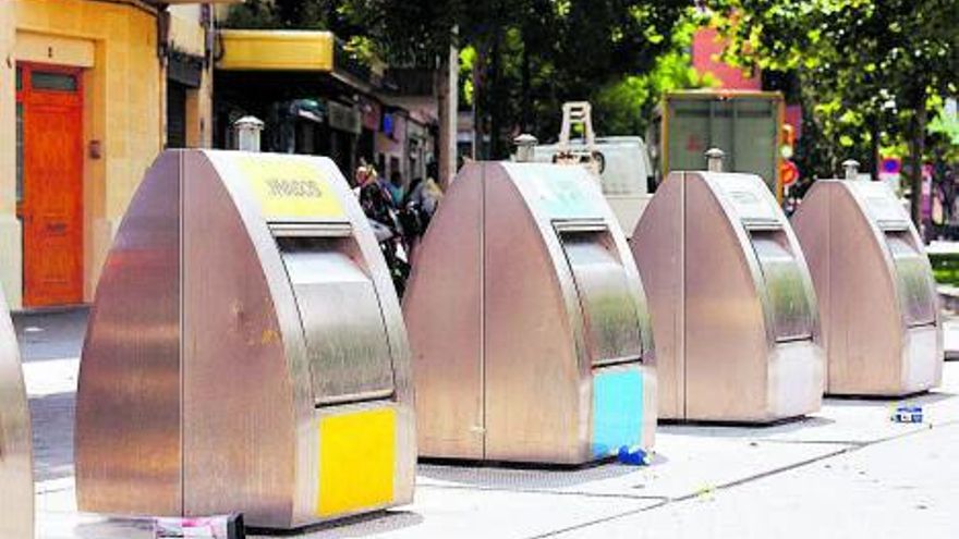 La nova llei de residus obligarà a reciclar i se centra en el porta a porta a les grans ciutats