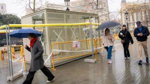 La plaça Catalunya acull les parades de flors de la Rambla