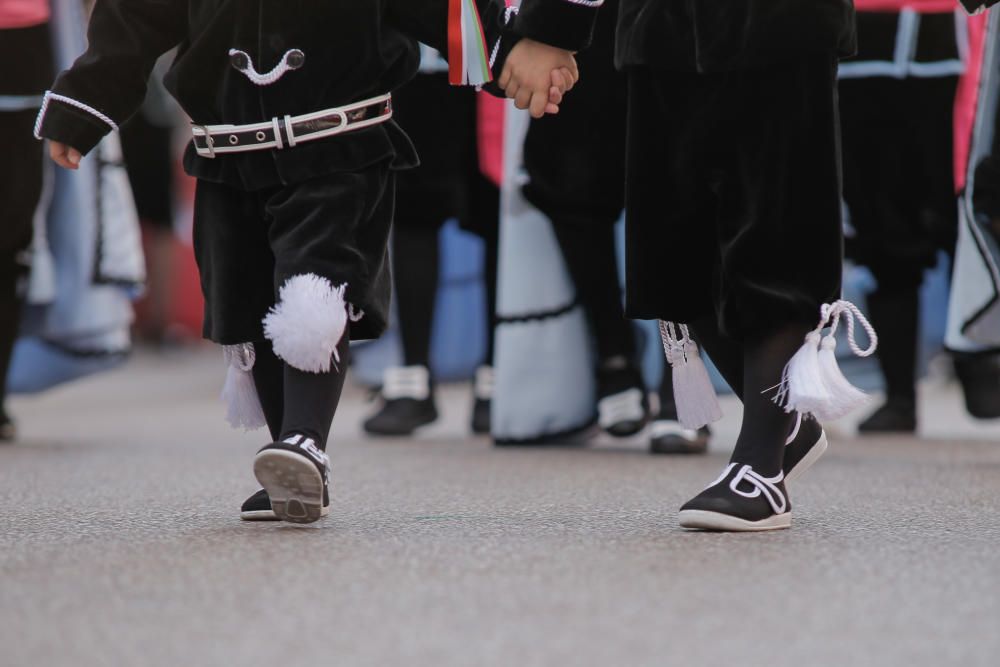 Desfile infantil de los Moros y Cristianos de Petrer