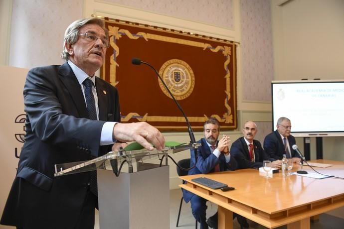 28-05-19  GENTE Y CULTURA. RECTORADO. LAS PALMAS DE GRAN CANARIA. ULPGC. La Real Academia de Medicina de Canarias organiza un acto con motivo del ingreso como académico numerario del Catedrático de la Universidad de Las Palmas de Gran Canaria (ULPGC), Manuel Sosa Henríquez. Fotos: Juan Castro.  | 28/05/2019 | Fotógrafo: Juan Carlos Castro