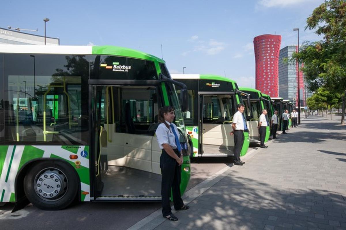 L'Hospitalet renueva la flota de autobuses con ocho vehículos nuevos