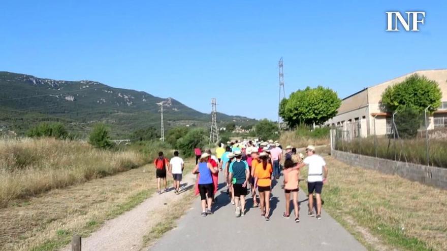 Alcoy marcha de forma multitudinaria contra las drogas por la Vía Verde