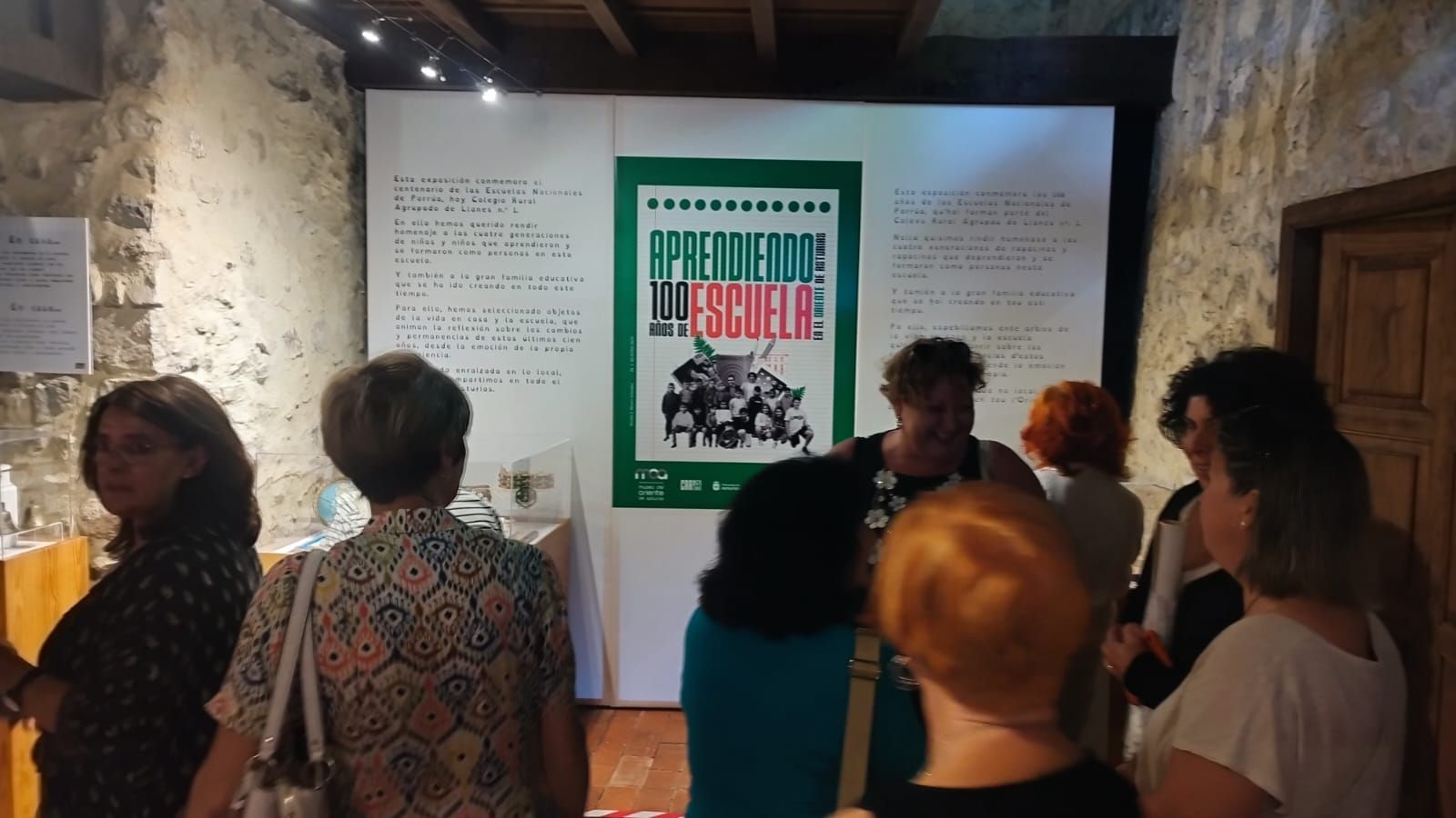 La comunidad de Porrúa celebra los cien años de su escuela con una exposición en el Museo del Oriente