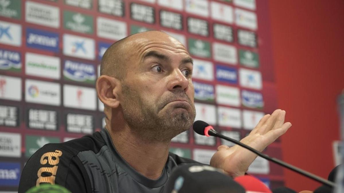 Paco Jémez, en una conferencia de prensa.