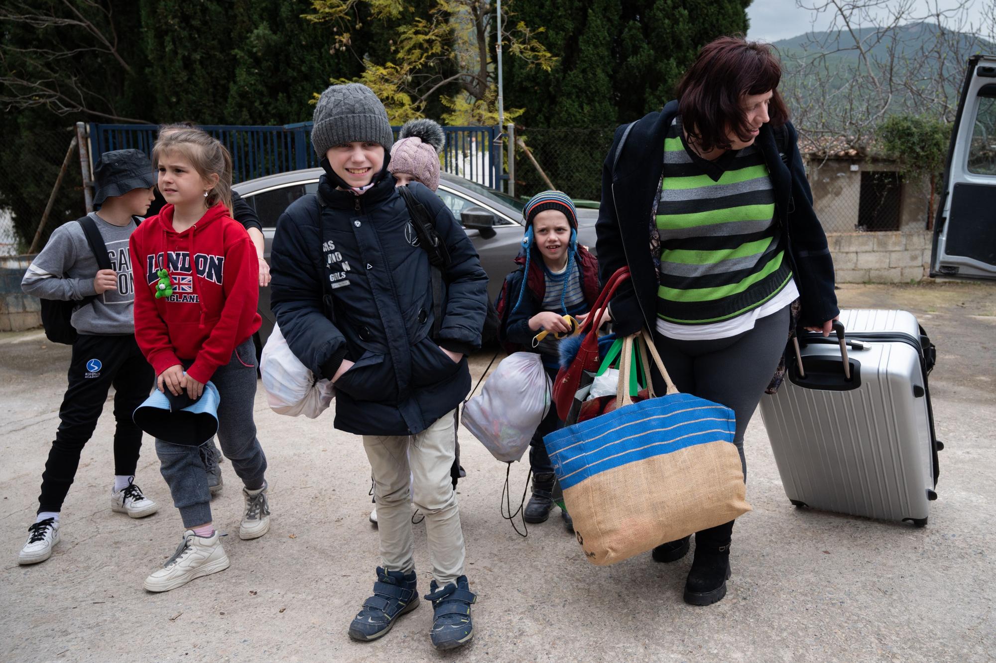 Así empezarán una nueva vida 50 refugiados ucranianos en el albergue de Torrechiva