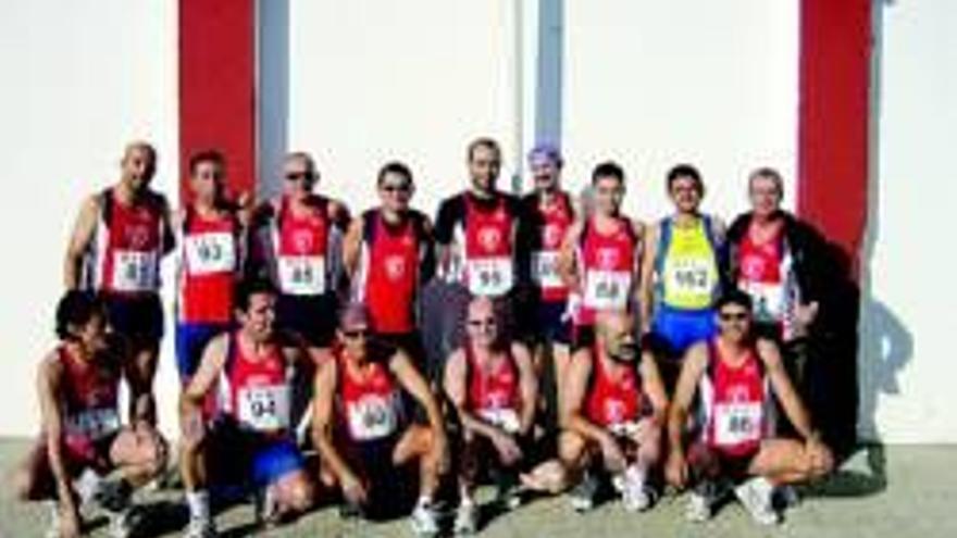 Club Maratón Cáceres en la Virgen de las Cruces de Don Benito