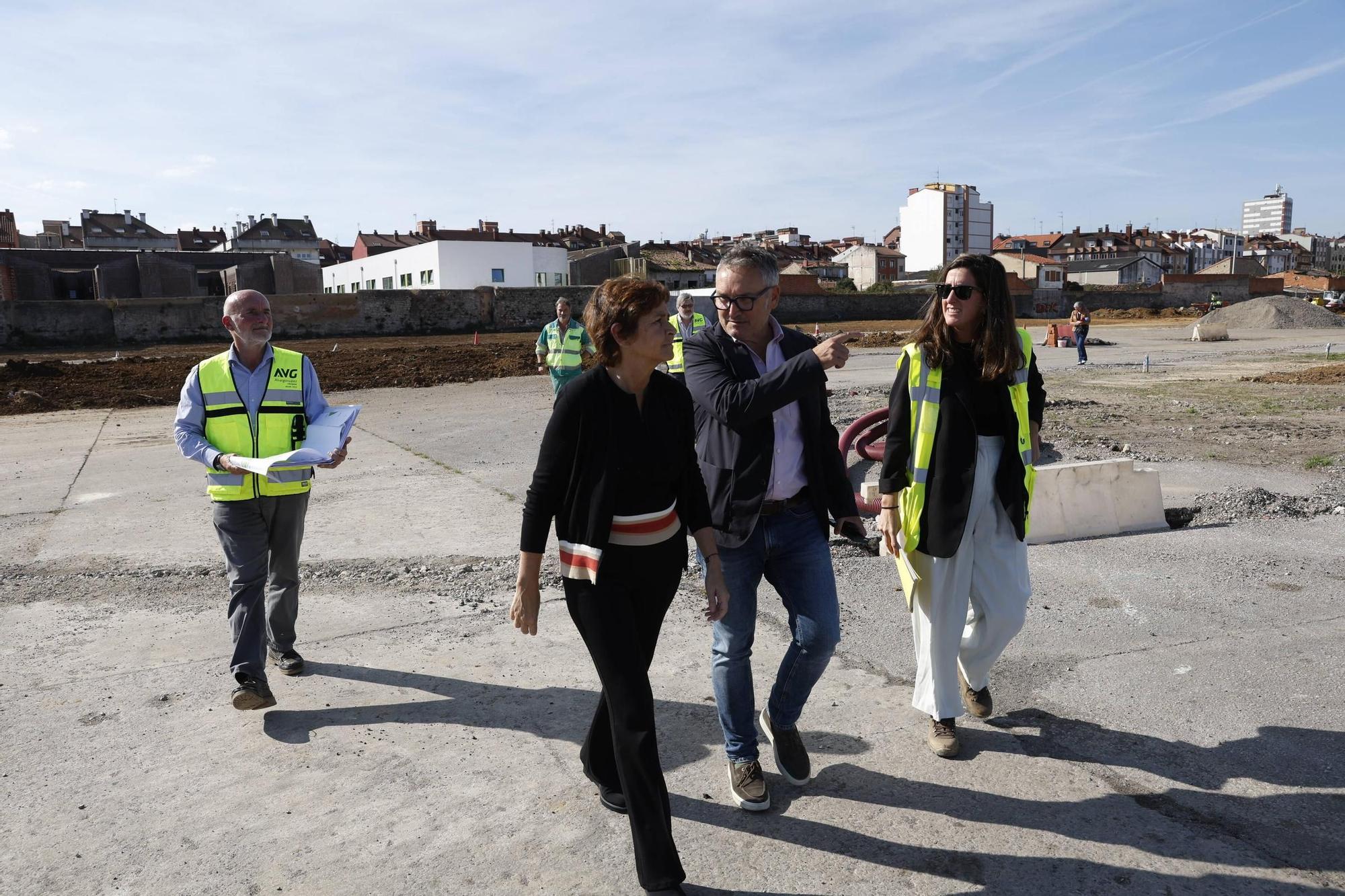 Así avanzan los trabajos en los terrenos de Naval Gijón (en imágenes)