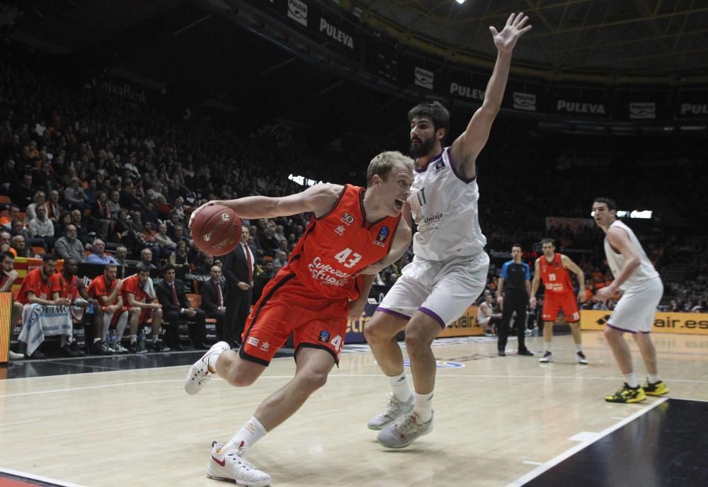 Las mejores imágenes del Valencia Basket - Unicaja Málaga