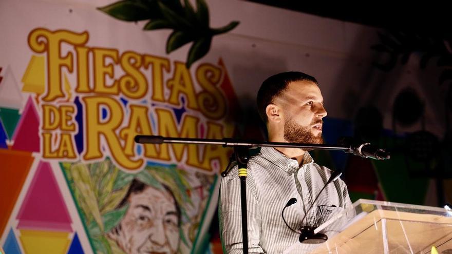 El pregón del profesor Juan Gabriel Cruz abre las fiestas de San Pedro del Valle de Agaete