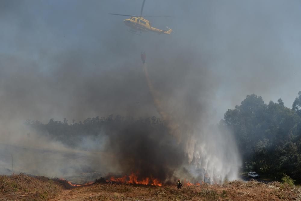 Incendio forestal en San Salvados de Meis