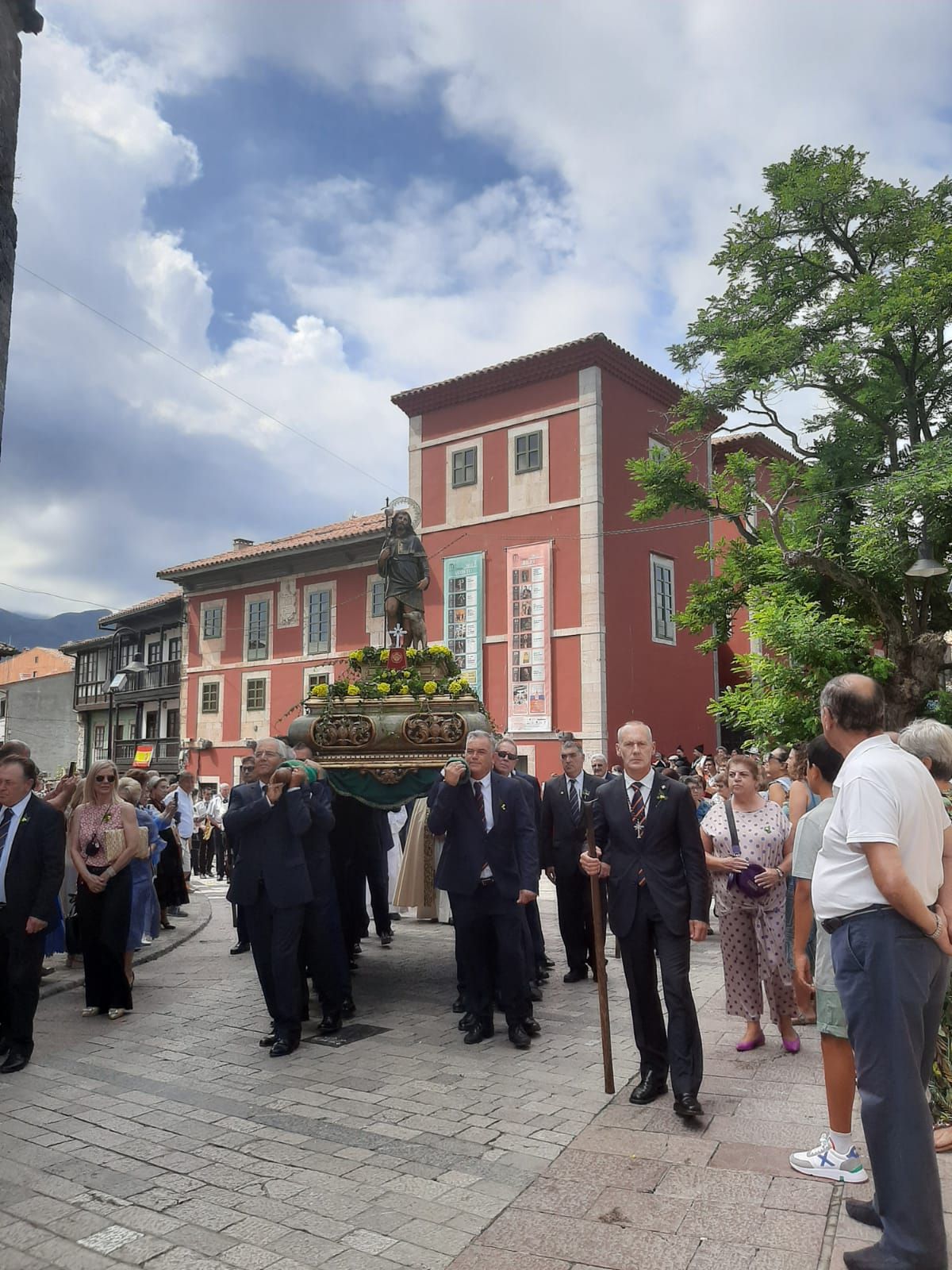 En imágenes: Así ha sido el regreso de las fiestas de San Roque, en Llanes