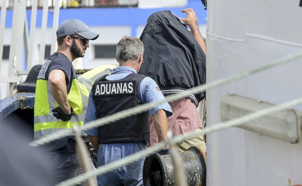 Llega el barco de la droga de Charlín